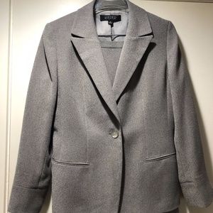 Kasper business suit